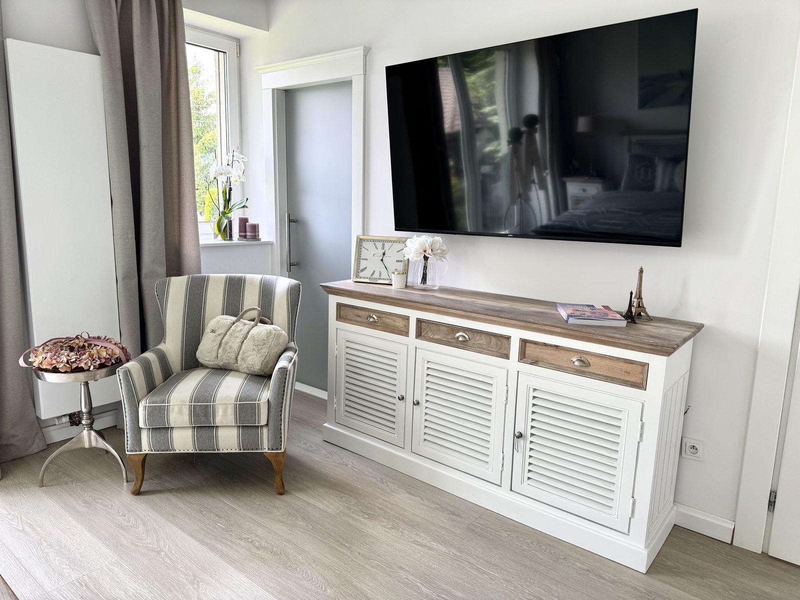 Sypialnia / salon po metamorfozie